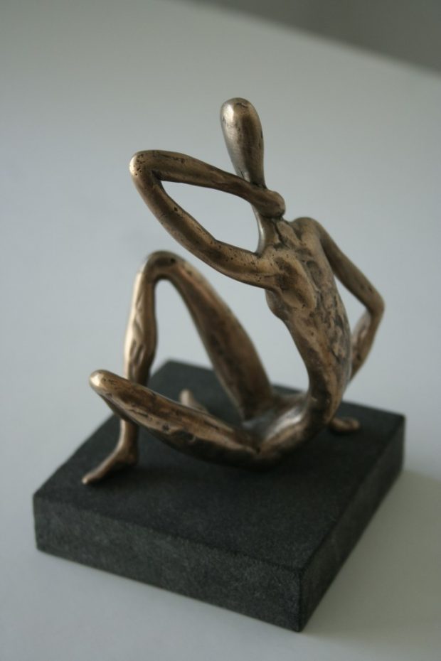 Consternation, 2008 Bronze, granite. 13x8x8 cm. Author's private collection.