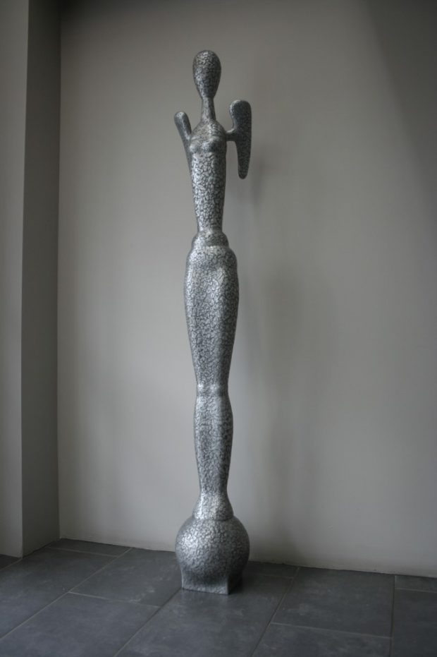 Angel sculptor Olga Shilova