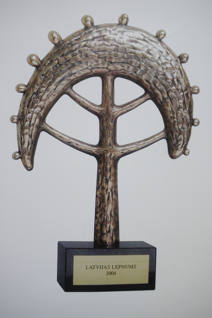 Award for project Latvian Pride - Golden Apple Tree, 2004 - 2009 Bronze, granite. 30x21x8. A/S Diena order.