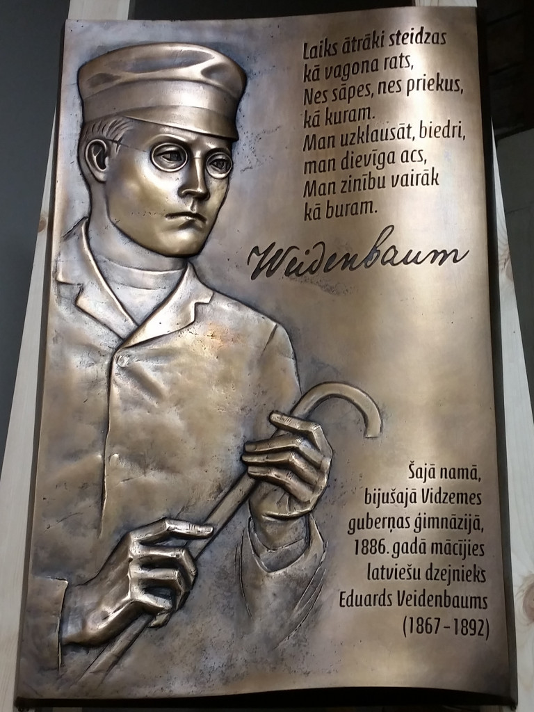 Memorial plate to poet Eduards Veidenbaums.